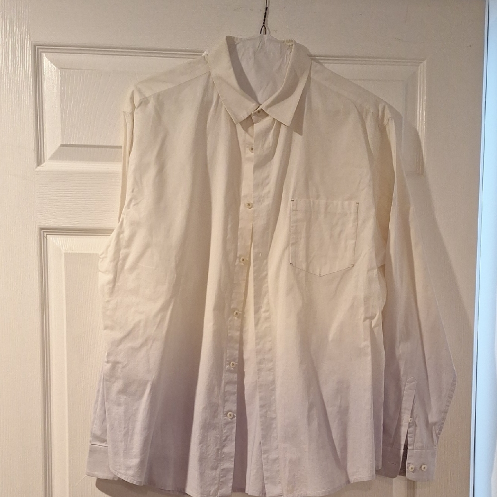 Elie Tahari Creamy White Button Down Shirt